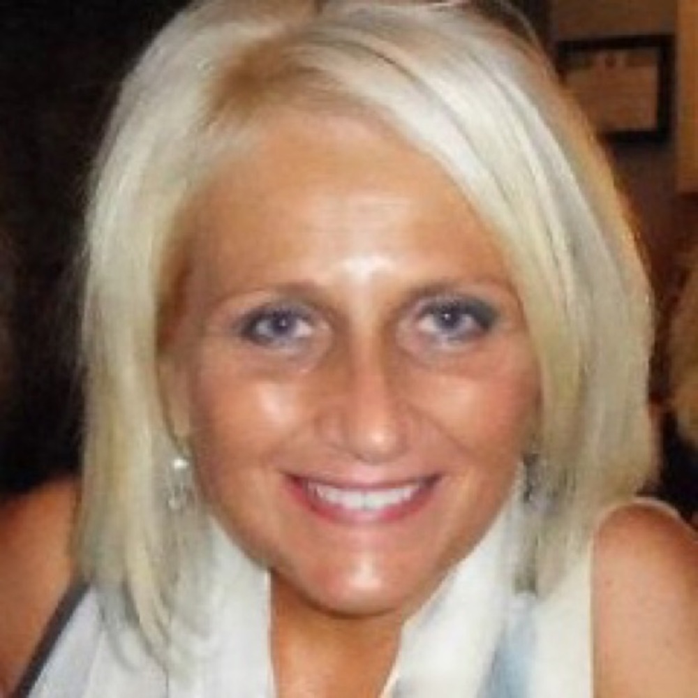 💛💙💛💙 Meet your POSHMARK AMBASSADOR 💛💙💛💙